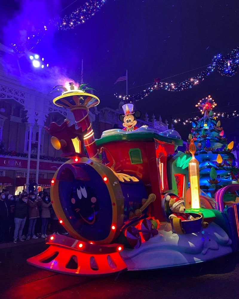 Parata Natale a Disneyland Paris