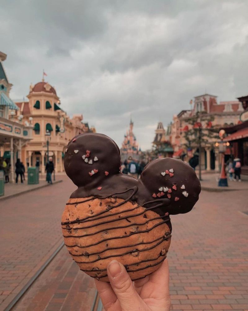 biscotto a forma di topolino a Disneyland Paris