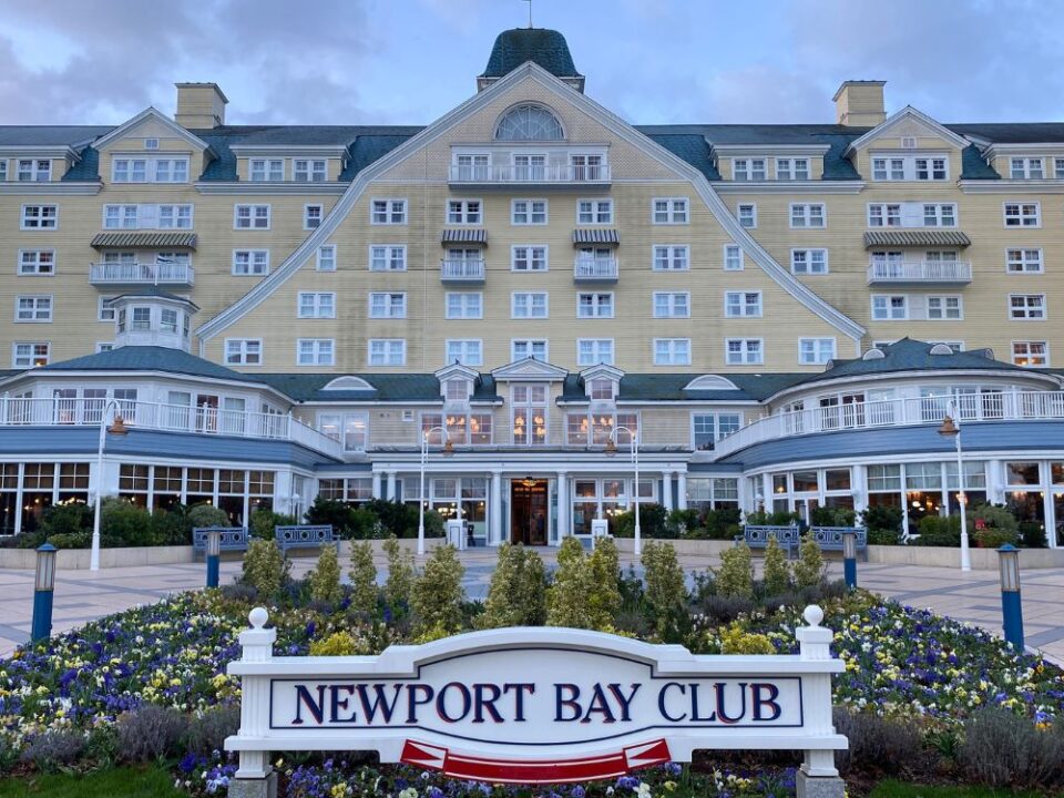 recensione hotel disney newport bay club